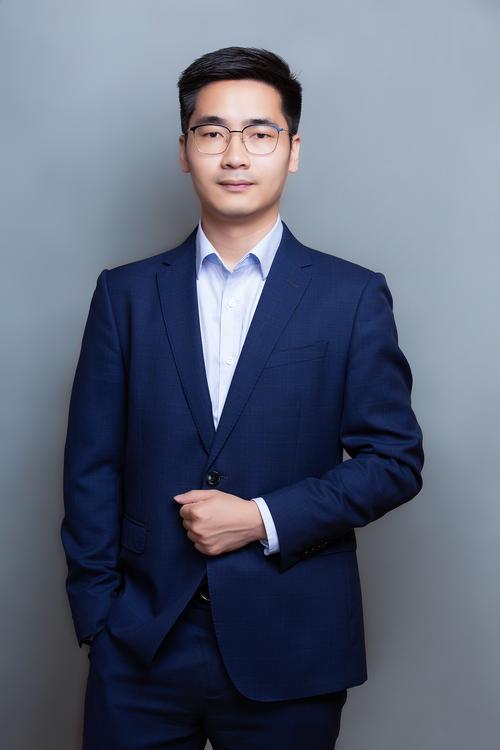 刘杜莉 视觉与舞美负责人